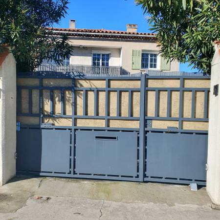 Cliquez pour en savoir plus...